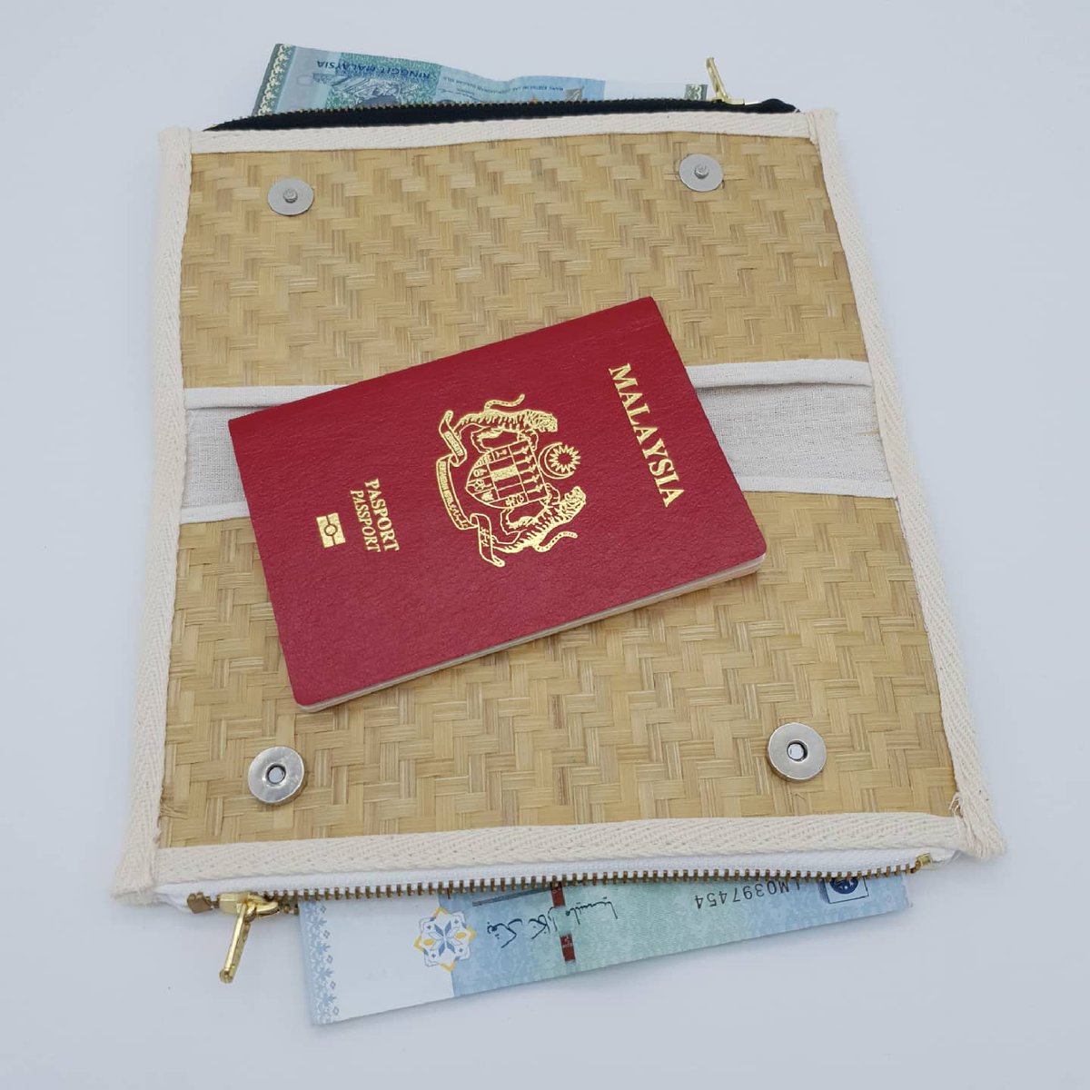 Can't wait 🛫? We too 😭... Stay safe all #passportholder #passportcover #naturalbamboo #sustainablematerials #ecofriendlyproducts🌿 #sustainableliving #handmade #handcrafted