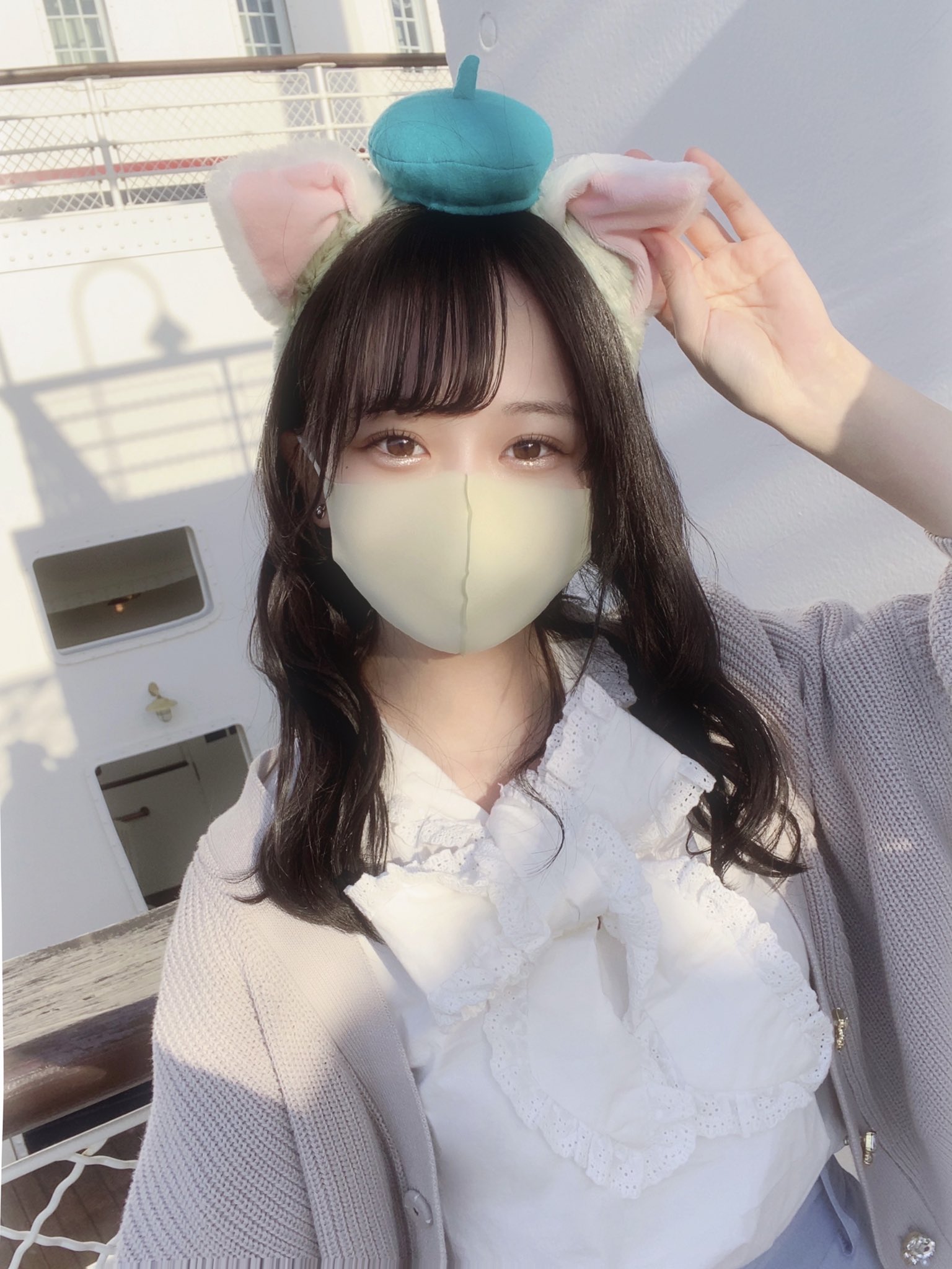 かれん DeeNf_D8XqXhIlU8.jpg