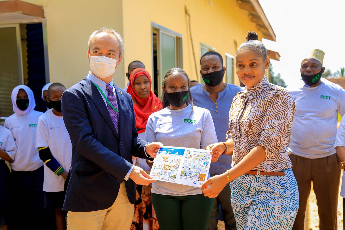 Environmental conservation community of Tanzania (@ecct_org) on Twitter photo Kwa ufadhili wa <a href="/jica_direct_en/">JICA - Japan International Cooperation Agency</a> siku ya janaTaasisi ya ECCT tumezindua mradi wa ugawaji wa vifaa vya kunawia mikono kwa shule 12 zilizopo wilayani Kisarawe.
Shukrani za dhati kwa MH <a href="/jokateM/">Jokate Mwegelo</a> kwa kuzindua mradi huu.
#Nawamikonokaziiendelee
<a href="/wizara_afyatz/">Wizara ya Afya Tanzania 🇹🇿</a>
@wateraid_tanzania Kwa ufadhili wa <a href="/jica_direct_en/">JICA - Japan International Cooperation Agency</a> siku ya janaTaasisi ya ECCT tumezindua mradi wa ugawaji wa vifaa vya kunawia mikono kwa shule 12 zilizopo wilayani Kisarawe.
Shukrani za dhati kwa MH <a href="/jokateM/">Jokate Mwegelo</a> kwa kuzindua mradi huu.
#Nawamikonokaziiendelee
<a href="/wizara_afyatz/">Wizara ya Afya Tanzania 🇹🇿</a>
@wateraid_tanzania