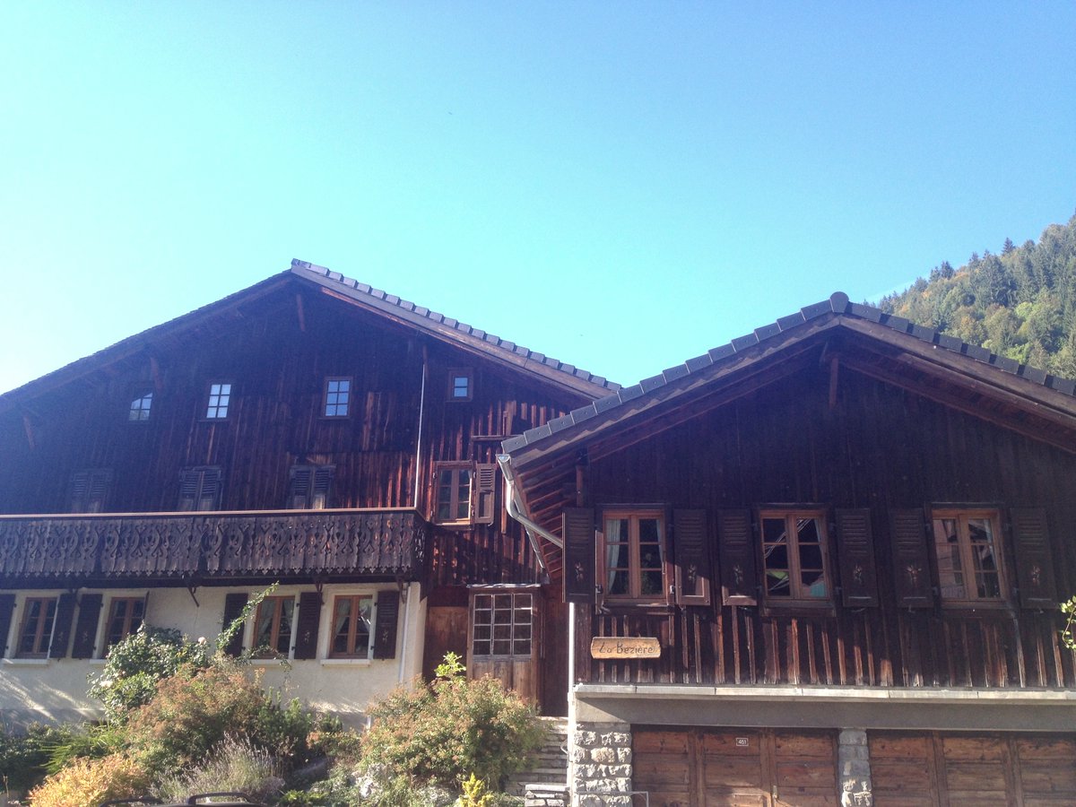 Treeline Chalets tweet media