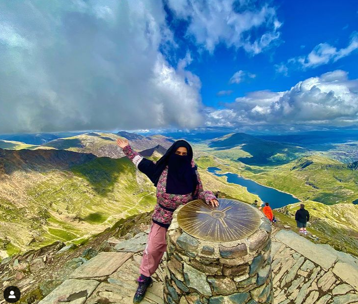 Yourmovementmat's tweet photo. Meet Amira! 
Amira is a passionate hillwalker and founder of The Wanderlust Women Muslim women's hiking and adventure group. You can regularly find Amira out walking both by herself or leading groups. 
Photo: Amira Patel
#YourMovementMatters https://t.co/315eAbPQ79