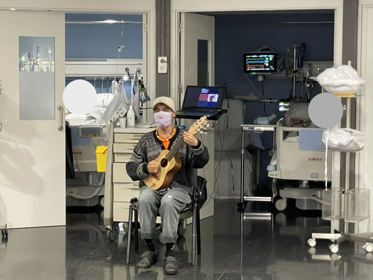 Gràcies <a href="/manuchao/">Manu Chao</a> per tornar a compartir amb nosaltres un dia tan especial. <a href="/mar_uci/">UCIMar</a> <a href="/hospitaldelmar/">Hospital del Mar</a>