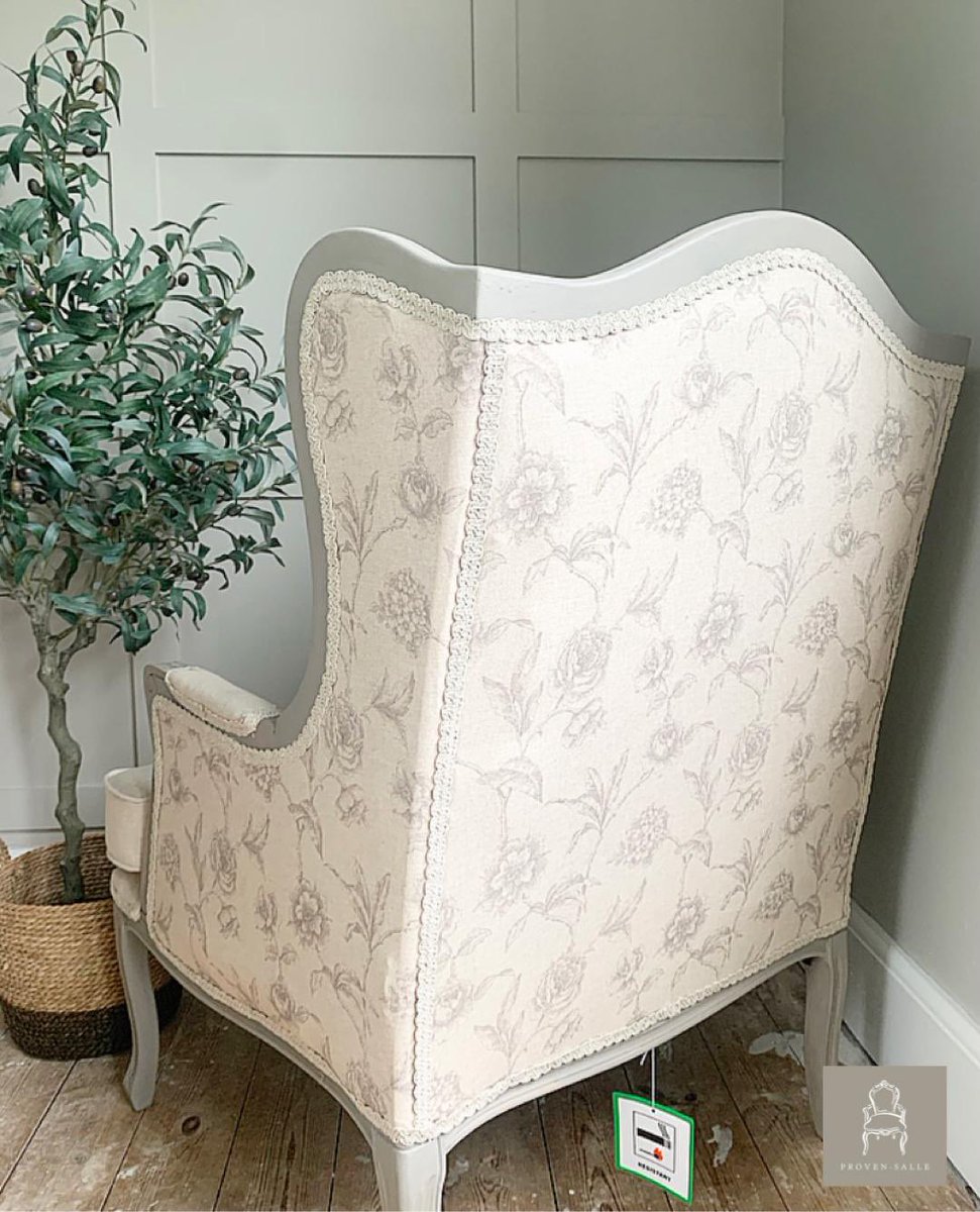 ProvenSalle's tweet image. Another beautiful Louis-style wingback chair now available on proven-salle.com (free UK delivery). Guaranteed you won’t find another like it 🤍 Have a great Thursday, everyone!  #wingbackchair #upholstery #frenchlinen #frenchstyle #frenchlouis  #tickingandtoile #homedecor