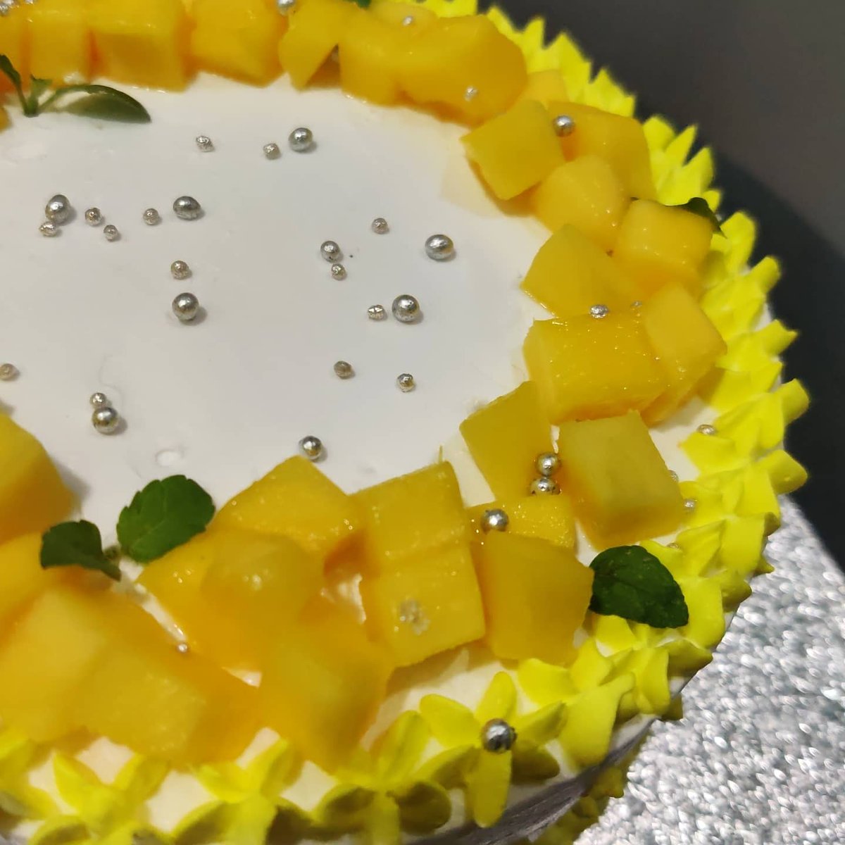 Most trending Flavour of the month 🥭
 
#homemade #homegrownbusiness #homemadecake #mangoflavour #mangocake #instagood #yellowcake #mango #yellow #cakelove #cakedesign #cakelover #cakedecorating

Instagram - instagram.com/hobby_hub1426?…

Facebook - hobby_hub1426