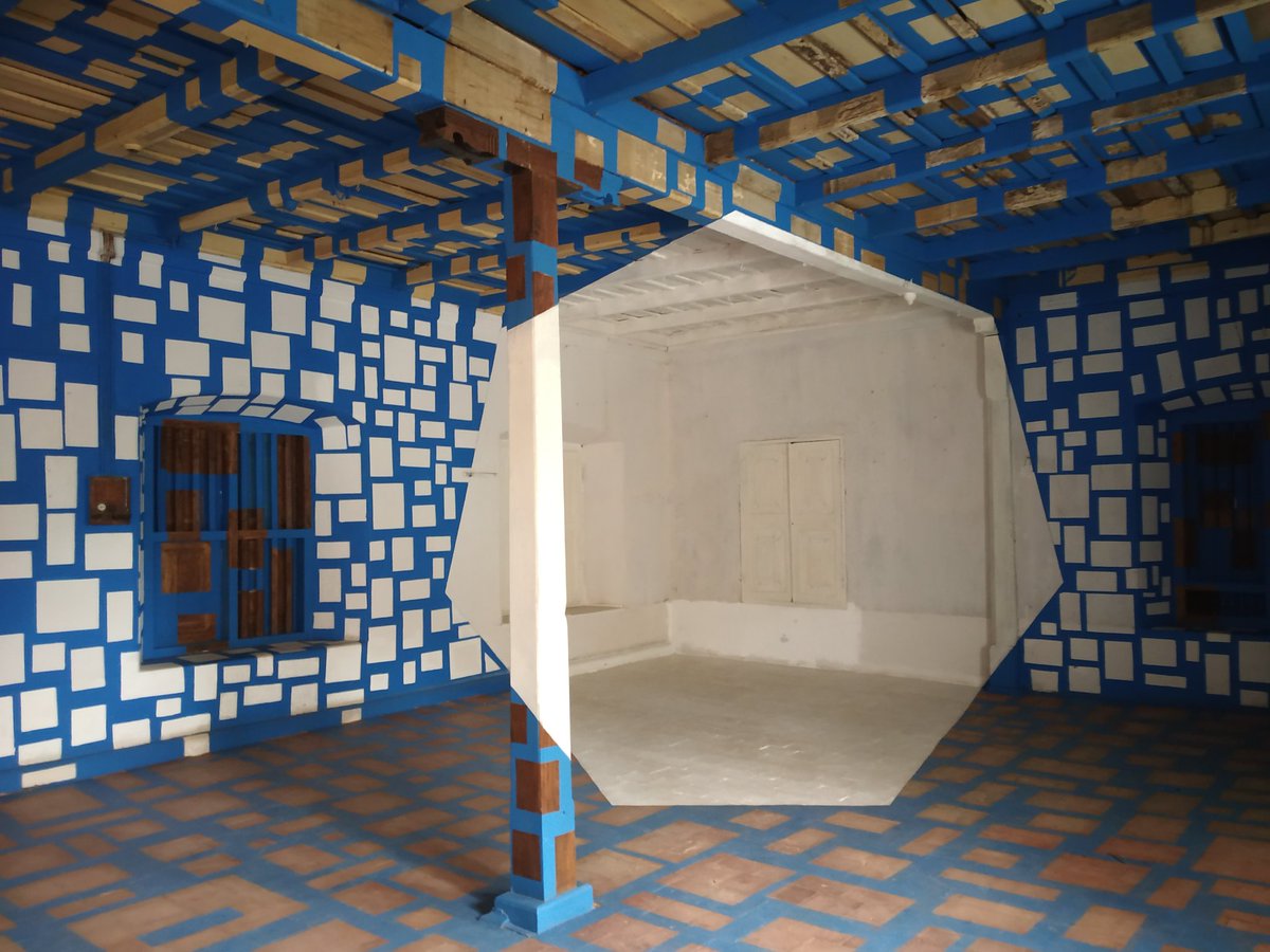 schezswan's tweet photo. Kochi biennale is epic shit. https://t.co/dJ03Yay5th