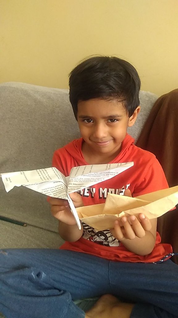 kavskaur's tweet photo. Day 4: VSC- Happy young TechMites in a happy origami session. Few happy faces to make your day Happier! @TechMJosh @Harsh_Soin @jagdishmitra @vrindapisharody @PrivilRodrigues @itsRajeshT @C_P_Gurnani @kalpanadivadkar https://t.co/Jux0QjHkVa