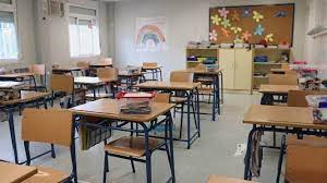 Al Dia IB3 (@aldiaib3) on Twitter photo Analitzam com serà el nou curs escolar 2021/2022. Parlam amb membres de <a href="/fapaeivissa/">FAPA Eivissa</a>, <a href="/adesma_fadesib/">ADESMA/FADESIB</a> i <a href="/SindAlternativa/">Alternativa docent🟢</a> Analitzam com serà el nou curs escolar 2021/2022. Parlam amb membres de <a href="/fapaeivissa/">FAPA Eivissa</a>, <a href="/adesma_fadesib/">ADESMA/FADESIB</a> i <a href="/SindAlternativa/">Alternativa docent🟢</a>