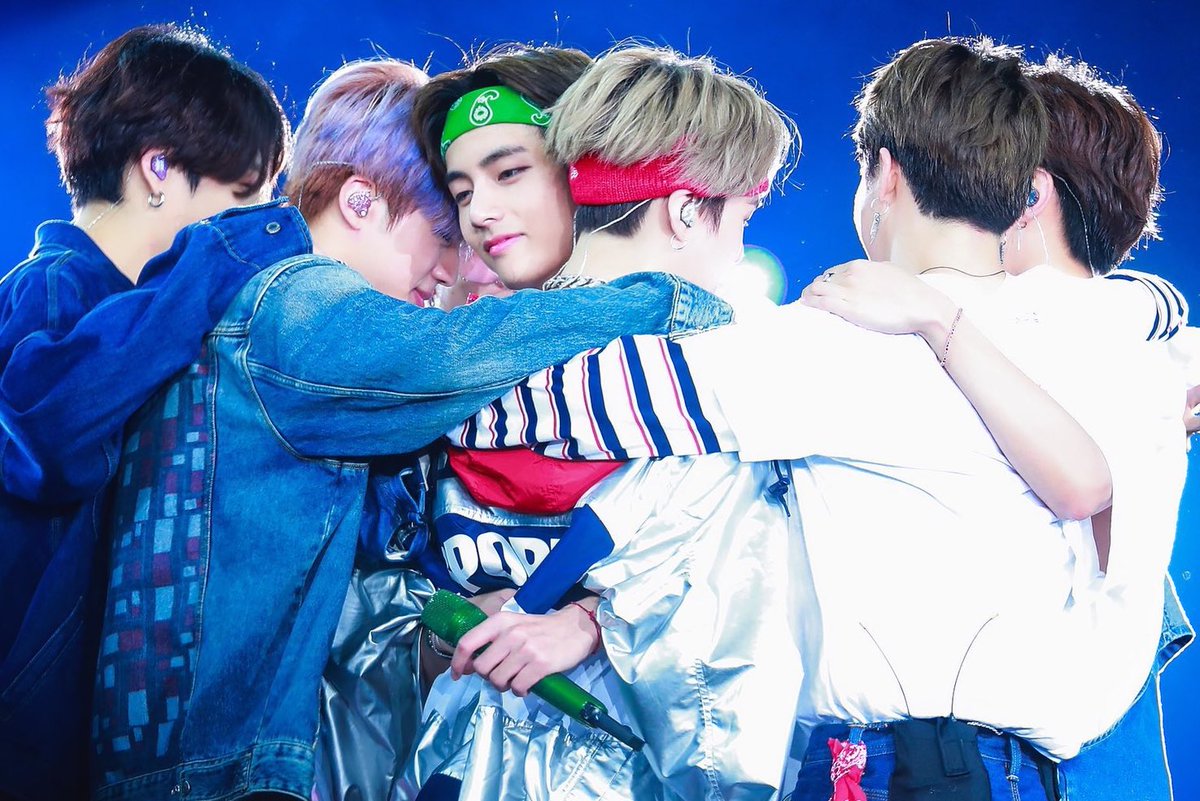 Чонгук и чимин фон. Эстетика арми фиолетовый бтс. Антипод бтс. Чигуки бтс. Антипод бтс.