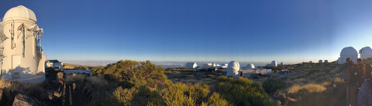 AstrophotoSasha's tweet photo. @EricLagadec @astronomywriter @Astro_MiguelM @10943_Brunier @LucieLeboulleux @MatBethermin @djulik @bmac_astro @alexislavail @Badrizio @DrMaz_Astro @AbsilOli One of the best travels I had was to Namibia in 2018, we were able to visit H.E.S.S. observatory! As seen, it’s not regular telescopes, they are made to capture Cherenkov radiation.
Other cool observatory I managed to visit in 2019 was Teide observatory!
#WorldObservatoriesTour https://t.co/SXbYSxpkhX