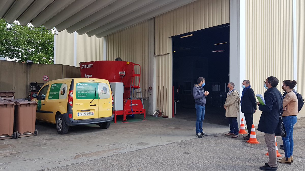 #Economiecirculaire chez <a href="/Usinlyonparilly/">USIN</a> avec les Alchimistes : offre de service pour retour à la terre  ( sous peu pour des agriculteurs ) des déchets de professionnels. Une entreprise qui croit avec l'accompagnement de la Métropole de Lyon depuis 2018 😉 <a href="/ecolosgrandlyon/">Les Écologistes - Grand Lyon Métropole</a>