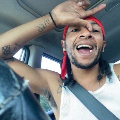 Guallachild_'s tweet photo. #NewProfilePic https://t.co/inrBbf9aDm