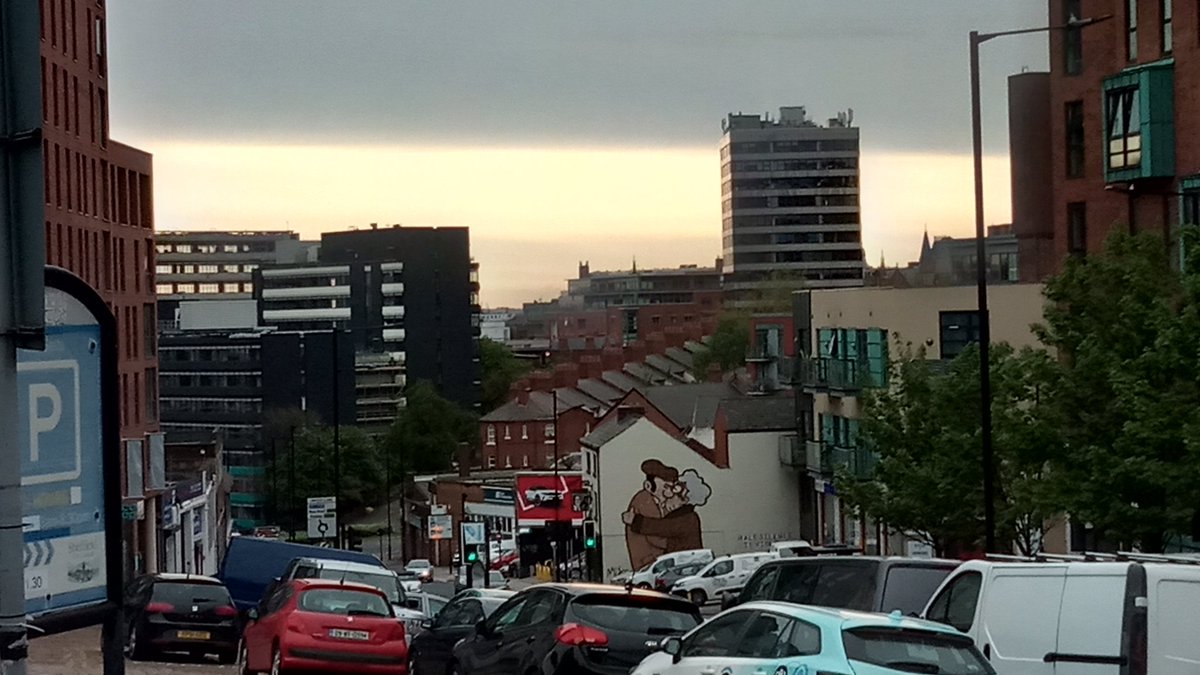 Nice picture from just outside Kroto this morning. I love this messy city...