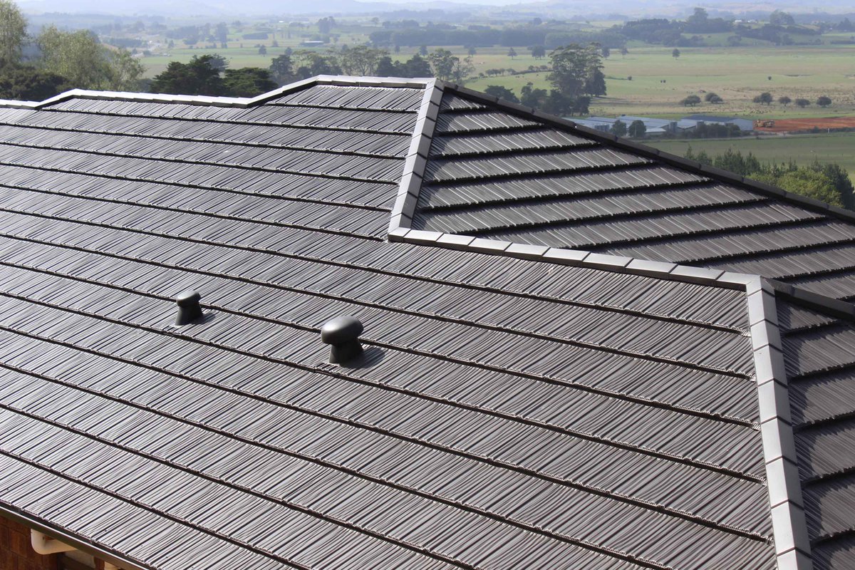 GeeNewSunlight's tweet photo. A closer look into Wood Shake Roof Tiles' Installed on client homes-quality meets beauty!

All layers are carefully crafted together for an ISO-approved high-quality steel roof tiles delivered to clients! 📦

Contact us:
📧 foshannewsunlight@gmail.com
#steelroofs #metalrooftiles https://t.co/nNSURMjqhd