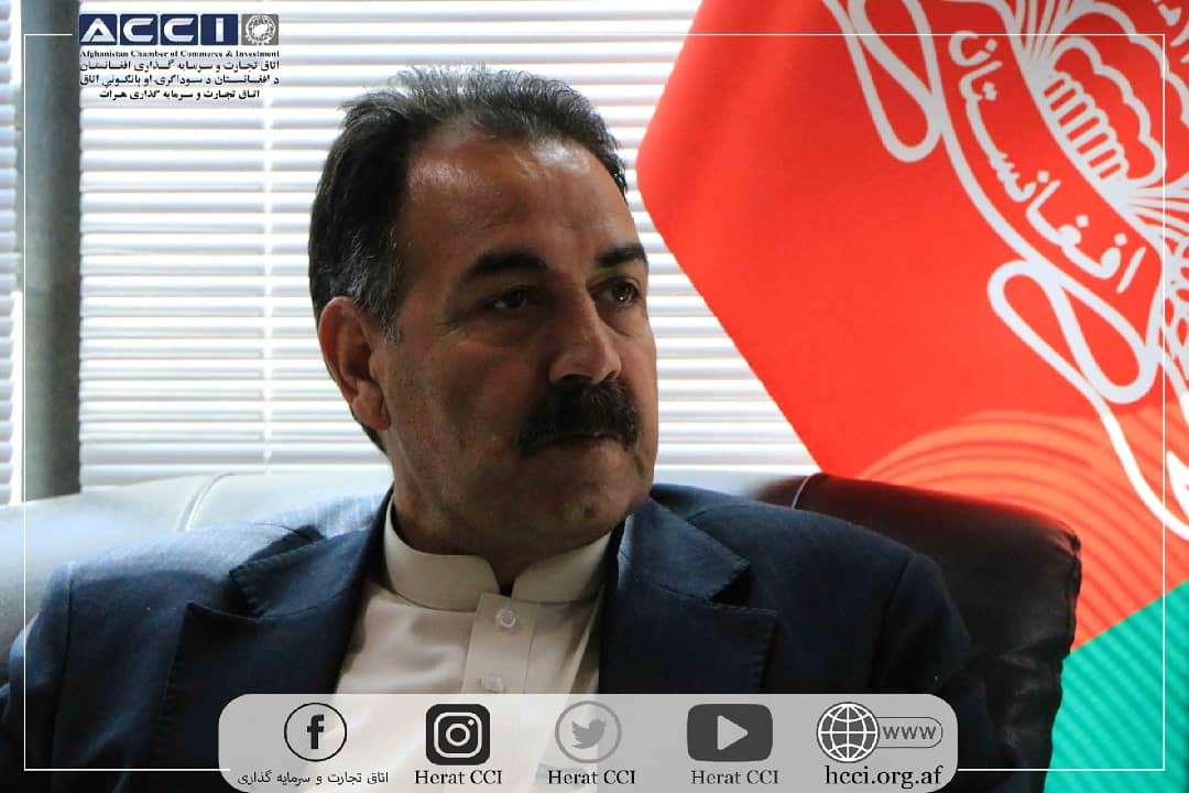 heratcci's tweet photo. مسوولان اتحادیه کاشی فروشان در دیدار با رهبری اتاق تجارت و سرمایه‌گذاری هرات در مورد مشکلات پیش روی کاری‌شان صحبت کرده و خواستار حل چالش‌ها شدند.
آنان می‌گویند بلند بودن هزینه‌های انتقال اموال از گمرک الی شهر و خاک‌پولی (دُزبلاغ) یکی از چالش‌های اصلی پیش روی کاری آنان می‌باشد. https://t.co/JC3xoL2IZ7