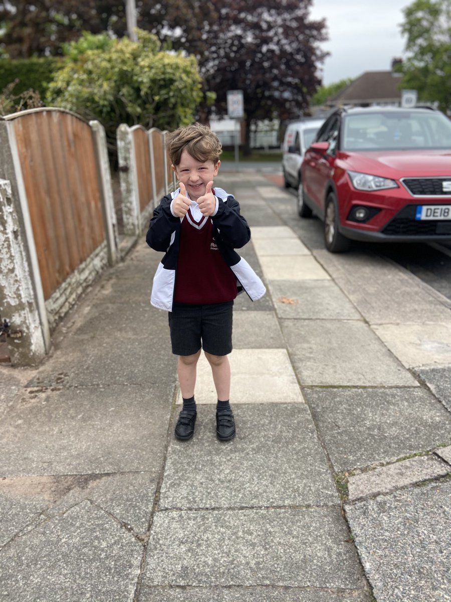 HelenMLiverpool's tweet photo. @RudstonHealth @rudstonrec our daily walk to school ๐๐ปโโ๏ธ https://t.co/7Yb9Rf8CO6