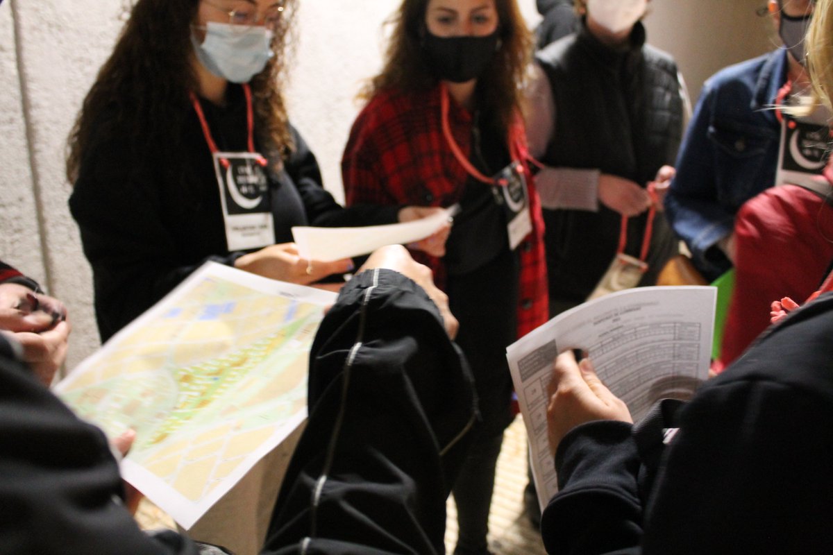fundaciolavinya's tweet photo. 🟩 Ahir vam trobar 92 persones dormint al carrer a l'Hospitalet, 30 d'elles en cotxes i furgonetes. I l'evidència que 14 més també ho feien.
💚 Gràcies a les 170 persones voluntàries que vau fer possible aquesta acció per visibilitzar una realitat tant silenciada. https://t.co/E6nnFimZrC