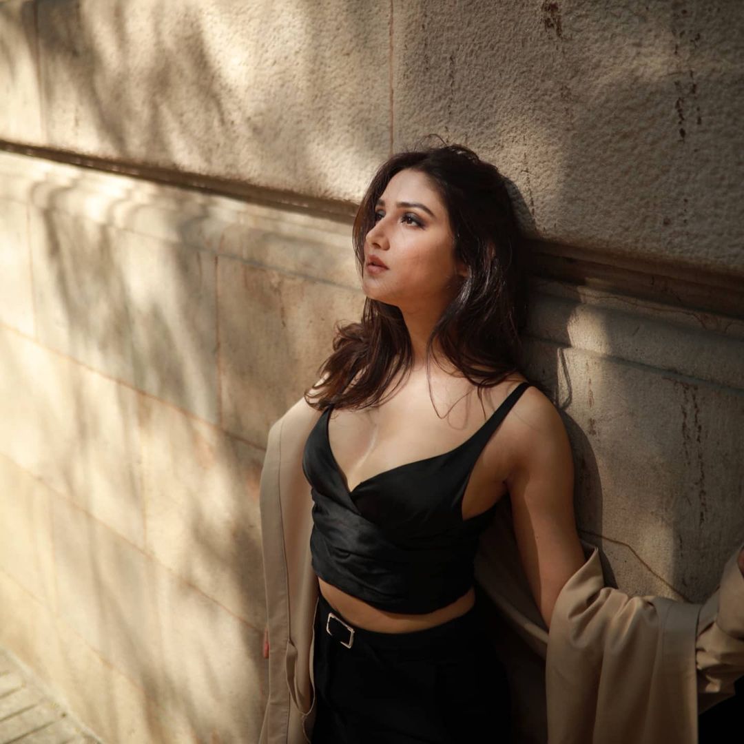 E10Nzi5VIAQBTSV?format=jpg&name=medium