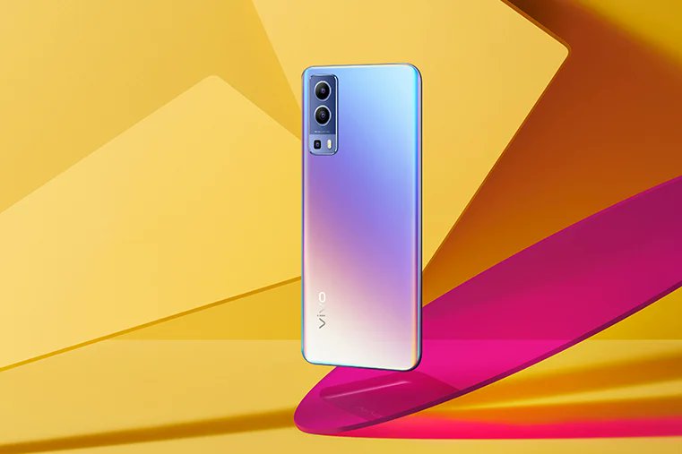 TechBlitz5's tweet photo. vivo Y52 5G Launched in Thailand
-Dimensity 700
-6.58-inch FHD+ display
-48+(2+2MP) Triple Rear Cameras
-5000mAh Battery with 18W Charging
-4+128GB
#vivo #vivoY52 https://t.co/ayrBN2Uc0G