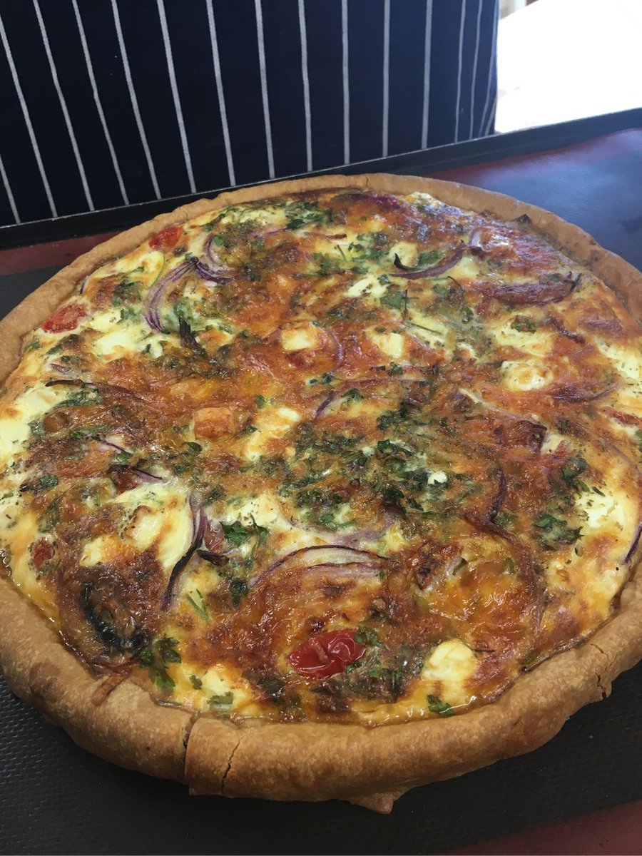 Look what is just out of the oven...

Feta and Oven Roasted Mediterranean Vegetable Quiche.

Order for collection or 🚚 

buff.ly/3iEpGQM