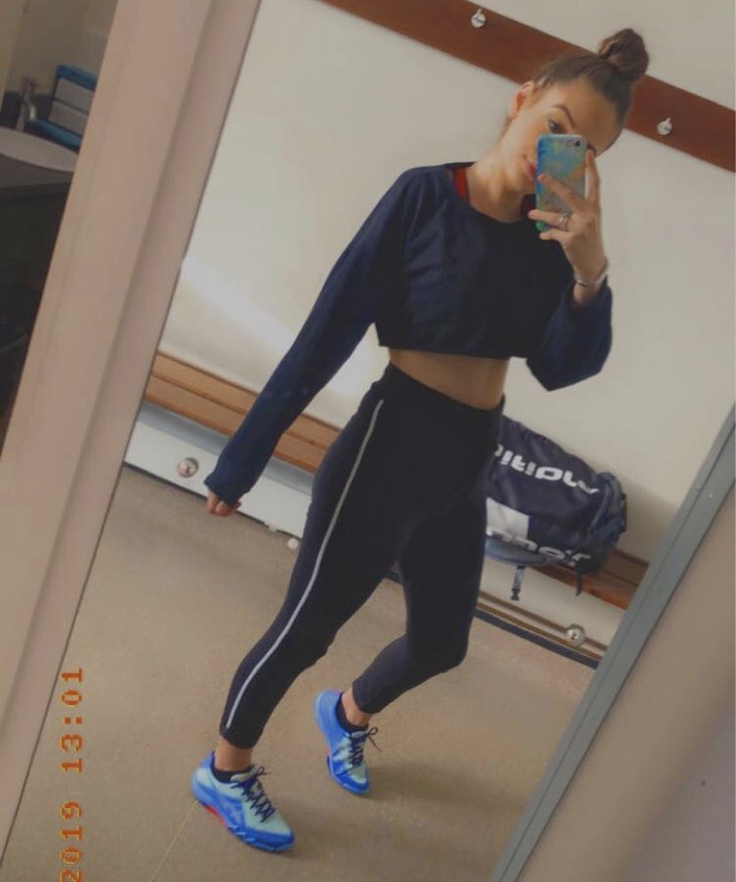 minxdemi's tweet photo. It’s great to be back playing squash⚫️ https://t.co/FhhKCW5Mfo