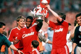 davidholmes73's tweet photo. "...Now on the 20th of May,
We're laughing still on Wembley Way,
Those Evertonians feeling blue,
It's Liverpool 3 and Everton 2..." πΆπ΅
#32years #facupwinners #facup89 https://t.co/3Fz0XGC2Yq