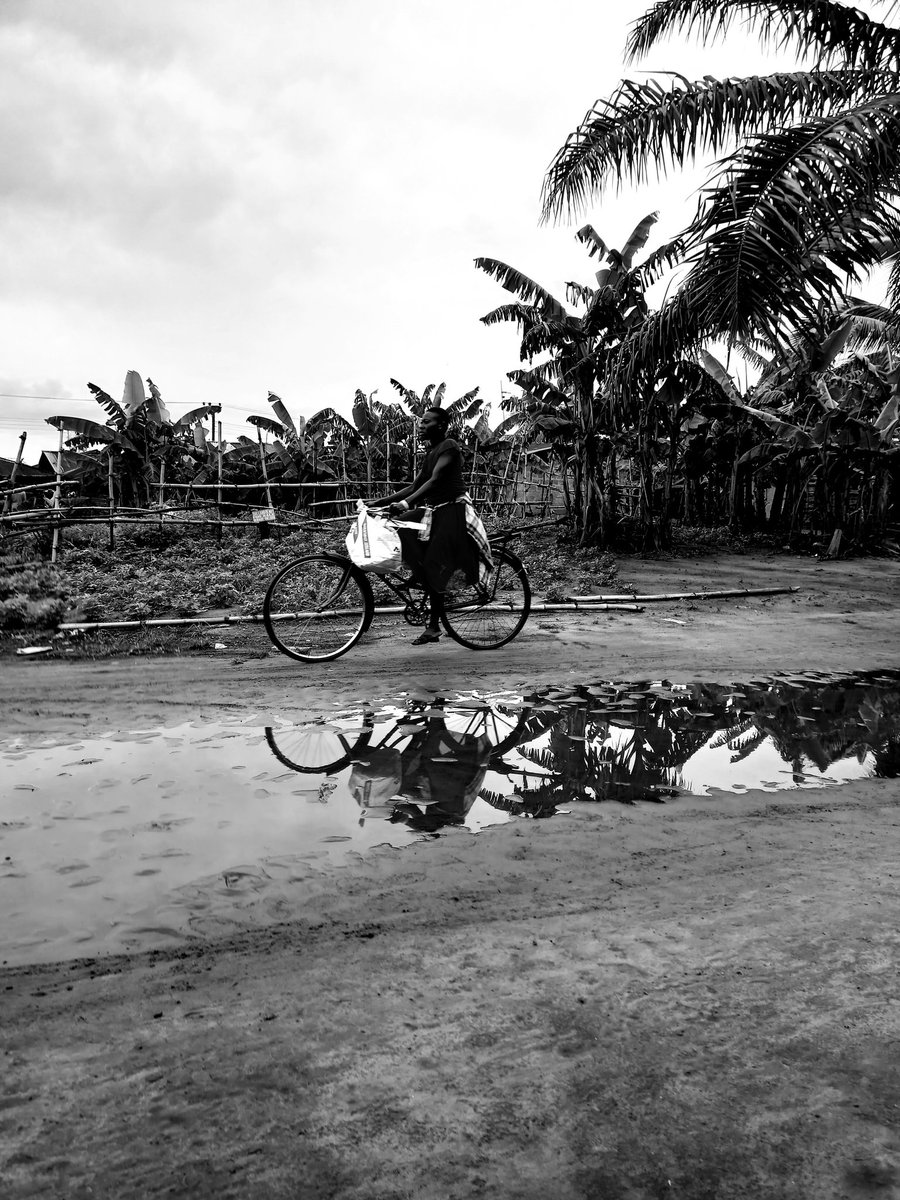 InspiredMedia4's tweet photo. Morning  from abba (kwela) Town delta state.
#DocumentalProvida  #documentaryphotography #MayorOFUYo #delta #nigeriafashion #inspiration  #documentaries #benincityphotographer #youtube #photoshoot #edosartistry https://t.co/YqBrkPcm9c