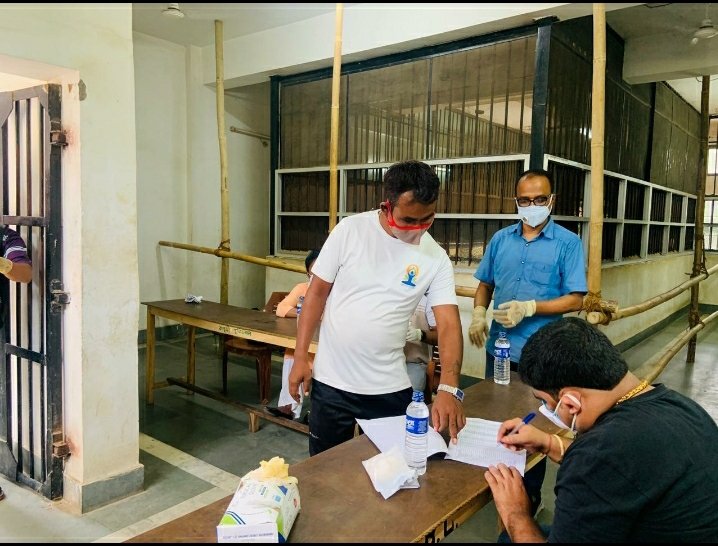 sharma_barnali's tweet photo. Vaccination of inmates has been started at Central Jail, Guwahati, from today.
It had been already been started in 17 prisons of Assam. #AssamPrisons #COVID19Vaccination https://t.co/bDE6gp0BXS