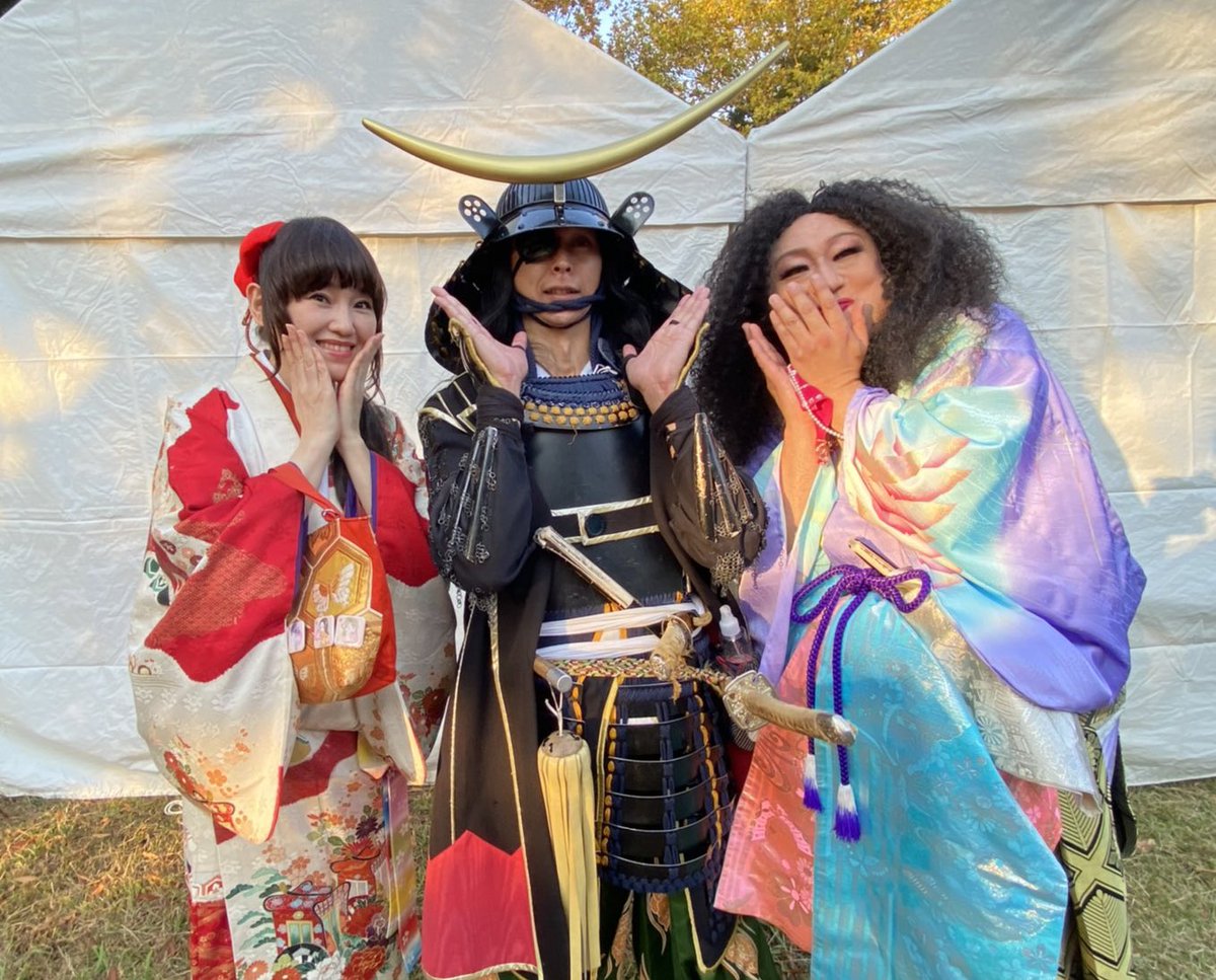 表情が硬い 表情が硬い
