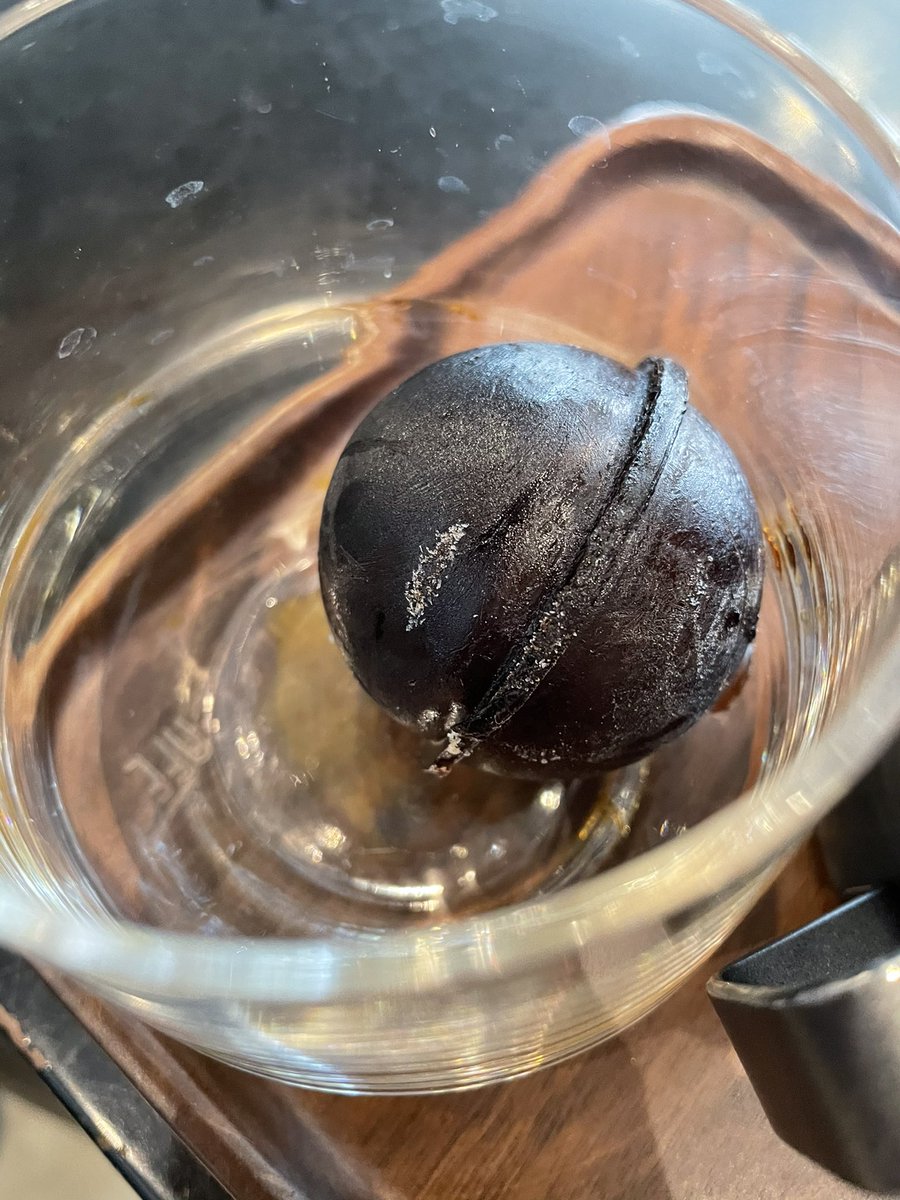 Jaye_Qiu's tweet photo. Let's have an iced coffee on this hot summer day! #Coffee https://t.co/wihEPBALNT