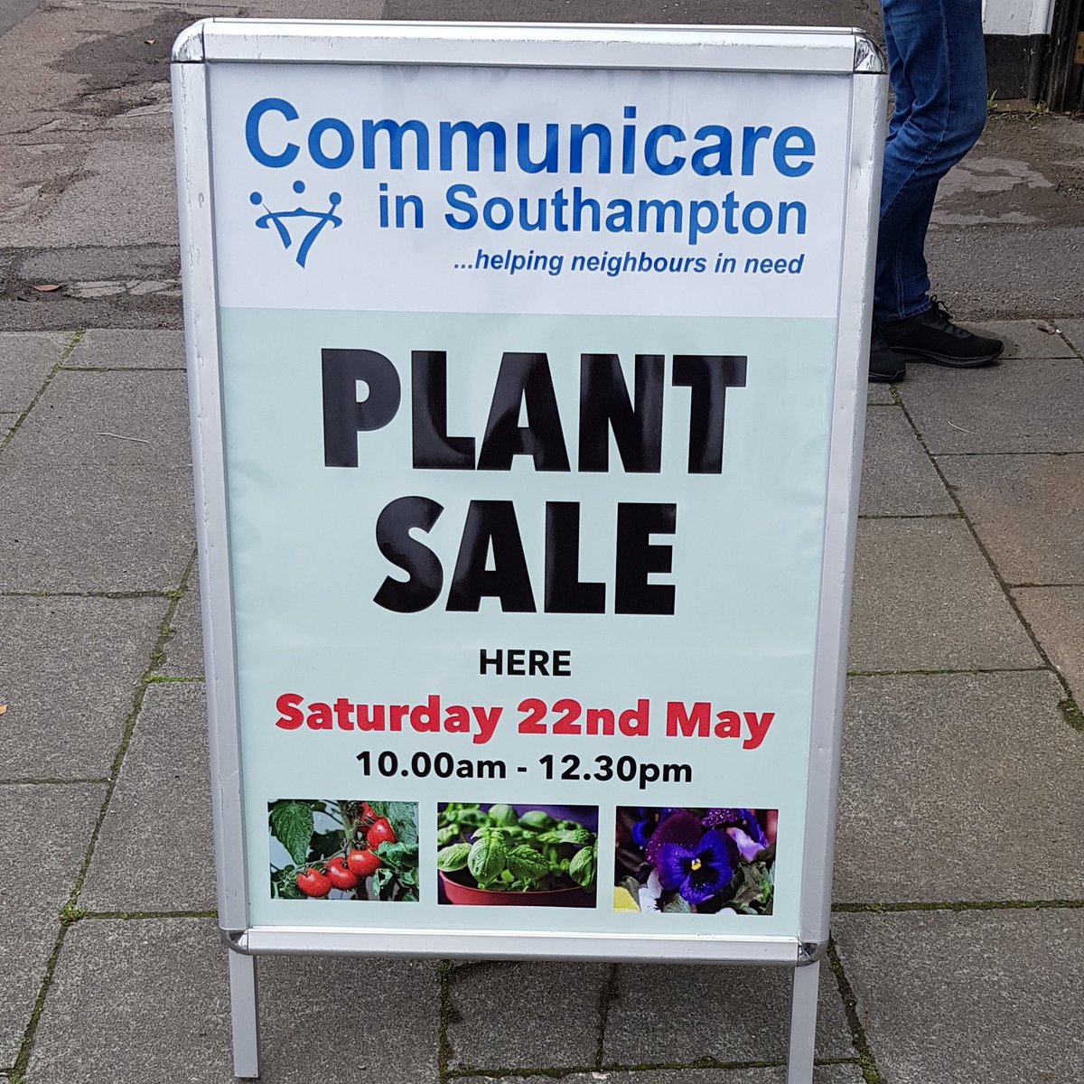 Communicare_SO's tweet photo. We're very excited about our charity plant &amp; flower sale this Saturday at the back of Love Cake Bakery, 21 St James Road, SO15 5FB. There will be so much selection at fantastic prices &amp; all profit will help support lonely &amp; isolated people in Southampton. Cash only please https://t.co/NklcLTw3PC