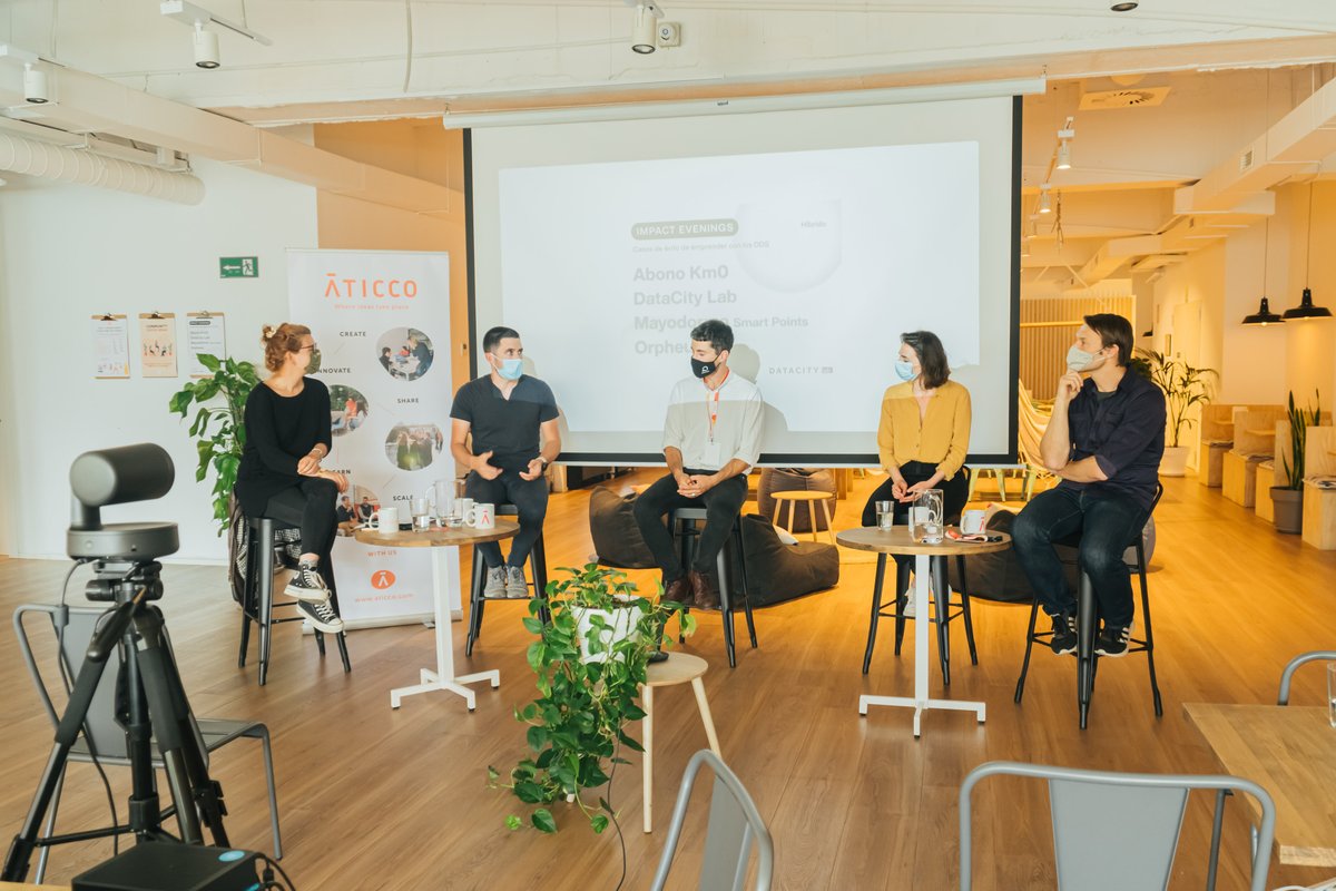 AticcoWorkspace's tweet photo. 📍El pasado jueves en Aticco Bogatell se celebró una #ImpactEvening en la que conocimos los casos de éxito de emprendimiento social de @MayordomoLocker, @orpheus_es, @abonokm0 y @DataCityLab.🙌

¿No pudiste asistir? ¡No te pierdas la charla completa!👉https://t.co/2tQQhVTZiy https://t.co/270Tw684T8