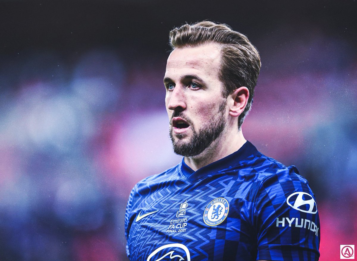 CFCBlues_com's tweet photo. 🗣 Harry Kane: “I want to be playing in the biggest games. This season, I'm watching the Champions League and the English teams doing amazing, and they're the games I want to be involved in” 👀

[📸 @AlfieNewmanGD] https://t.co/jXraInJsnO