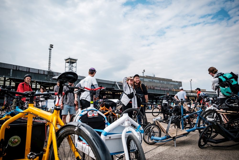 #CallForPositions: Wir suchen Eure Visionen, Innovationen und umgesetzten Projekte für die #Mobilitätswende mit dem #Lastenrad.
Wir freuen uns auf Eure Einreichungen bis zum 28. Juni
👉 velotransport.de 

#cargobike #velotransport @profahrrad  @ZukunftFahrrad <a href="/radlogistik/">Radlogistikverband Deutschland e.V.</a>