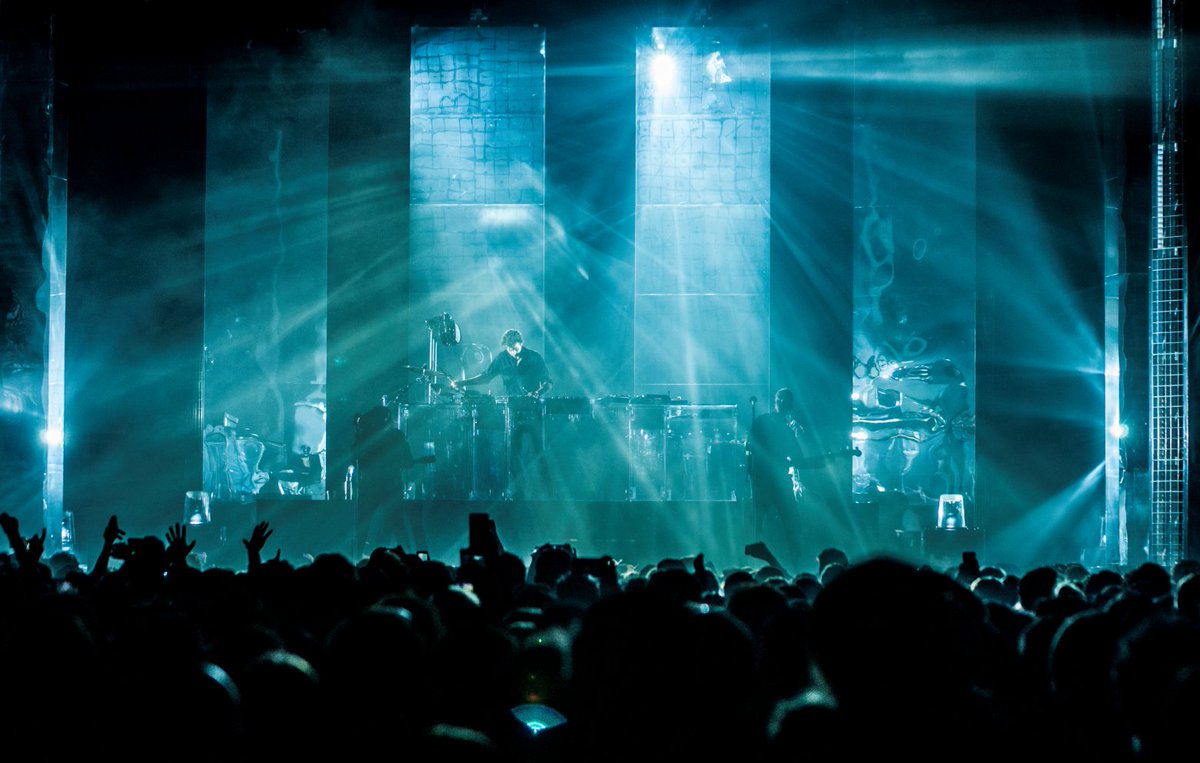BrilliantStages's tweet photo. @thexx ... we see you! And...we can't stop looking back at the #ISeeYouTour from 2017-2018 because we're on the edge of our seats to see tours go back out on the road, again! https://t.co/POxDB6OgnQ #TheXX #BrilliantStages #Concert #Touring https://t.co/lMMmQJxcYw