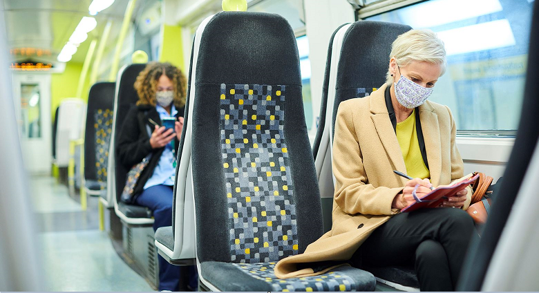 merseyrail's tweet photo. If you've travelled with us this week we want your feedback.

Rate your journey and tell us what you think by completing the quick survey here: https://t.co/u1E2yRbhkr https://t.co/cKJ1c4XoYG