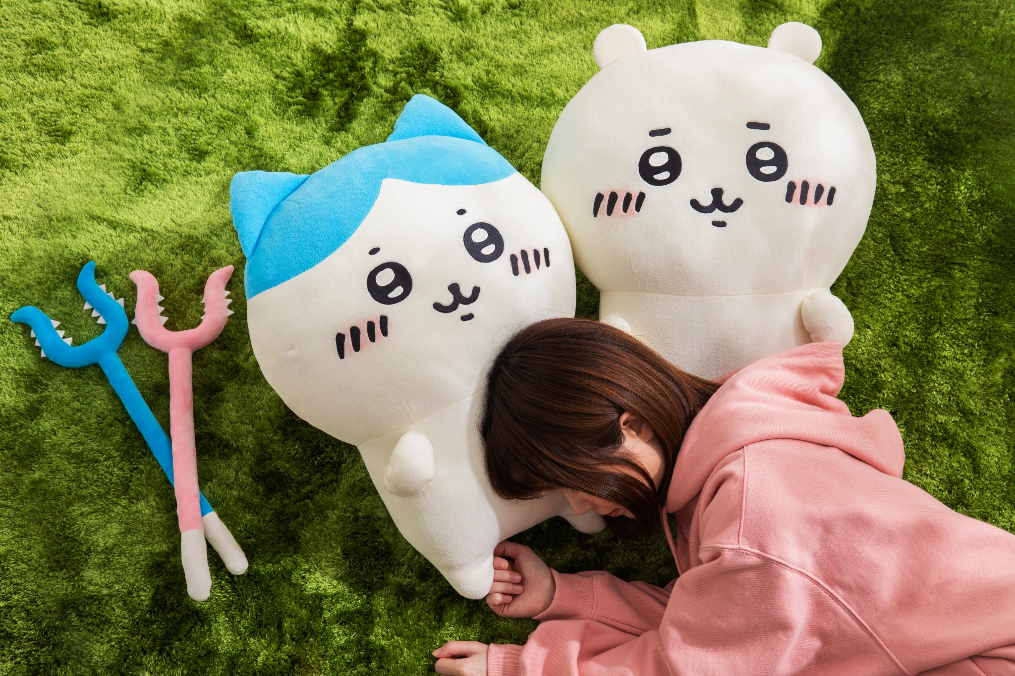 ヒート ちいかわ 討伐棒を持った特大ぬいぐるみ特典缶バッジ2個セット