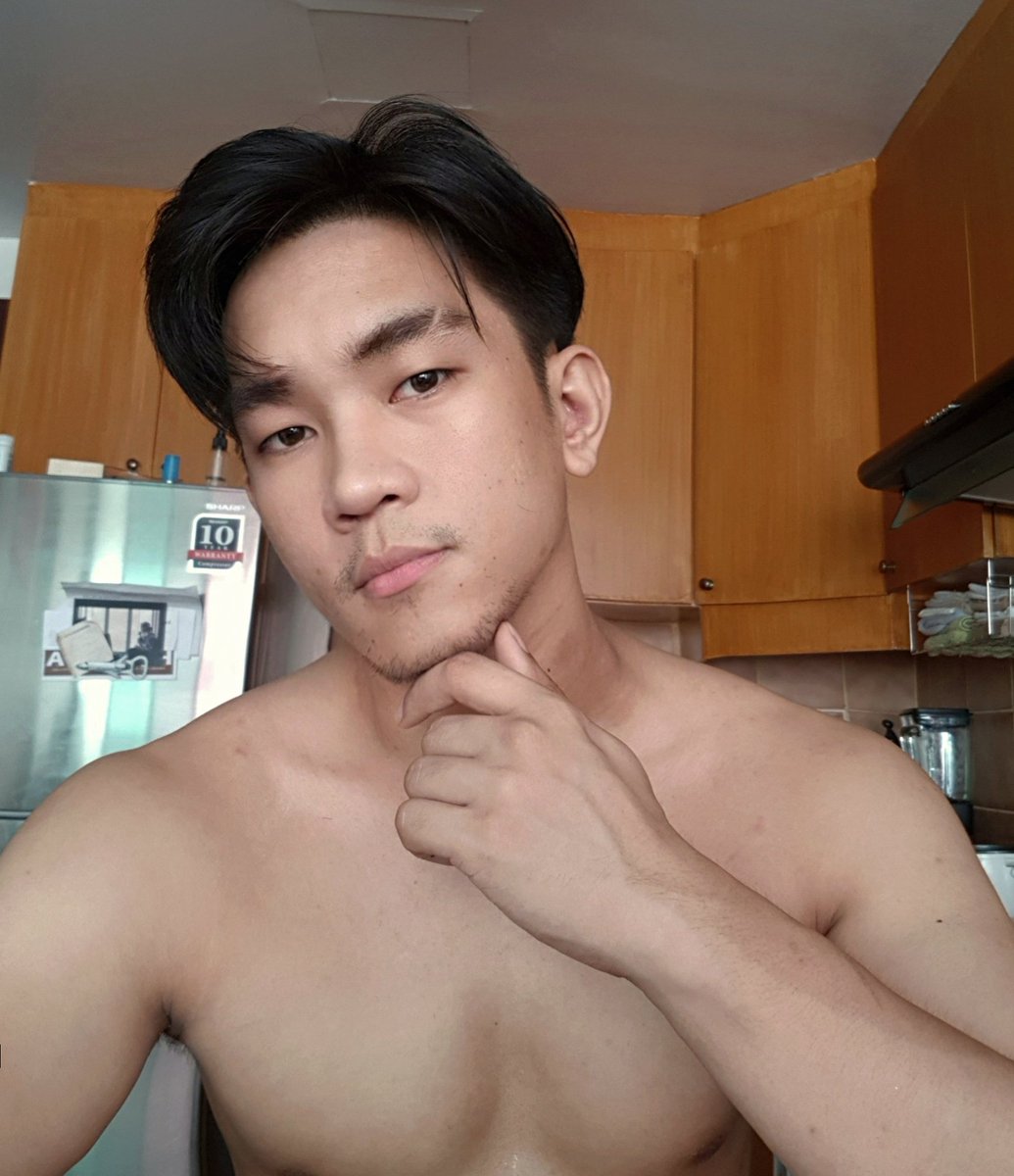 eddrayvaldez's tweet photo. from here on out I'll be your commander https://t.co/NbJ4MKKFyj