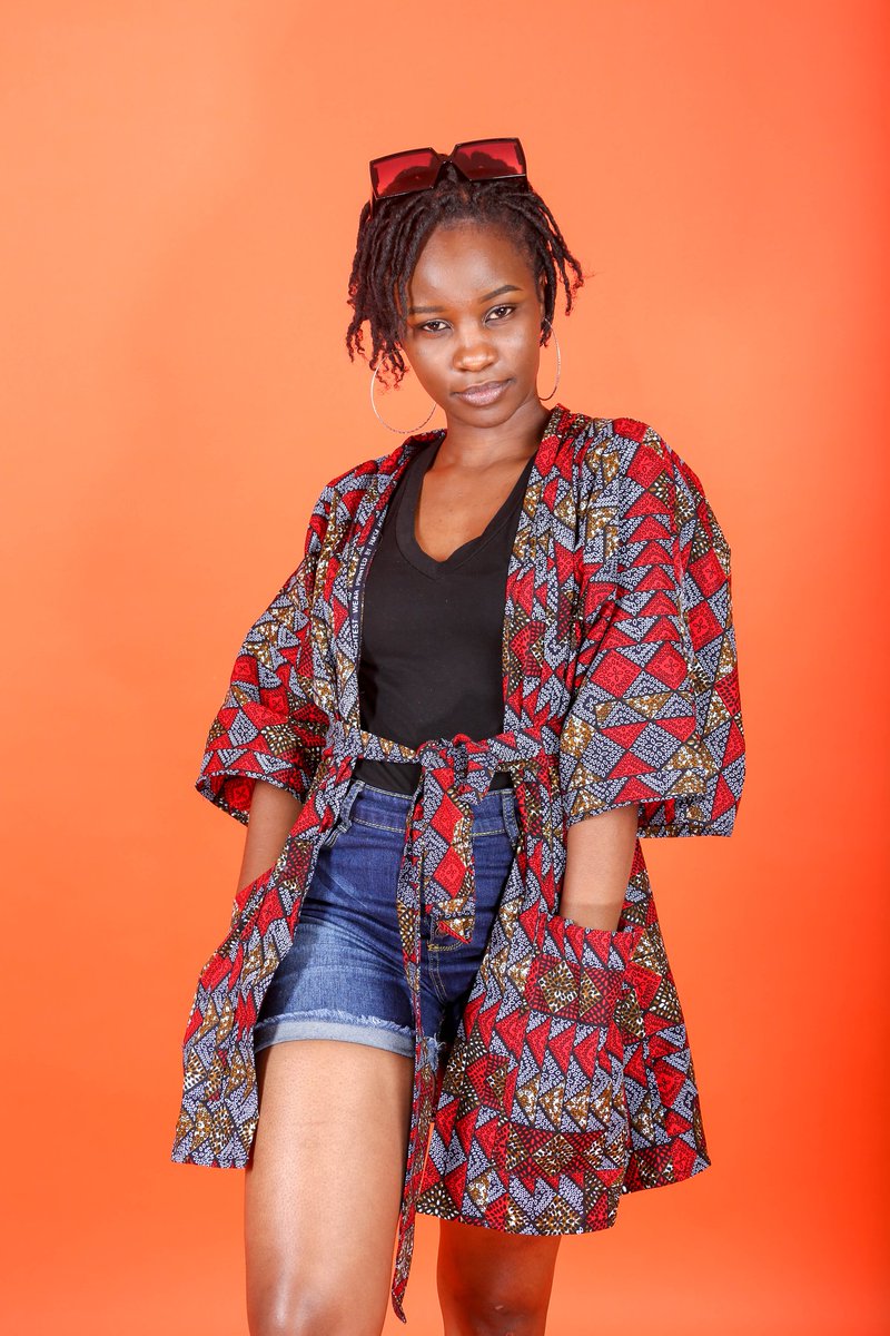 FToywa's tweet photo. Goodmorning #Kenya 

I am here to inspire your #fashion and let you love what you wear.

This is called a #kimono. It is a half lighter coat to spice up your look😍. You can wear it with absolutely anything.

Call/text-  0787938678 https://t.co/a3DtDIBqZF
