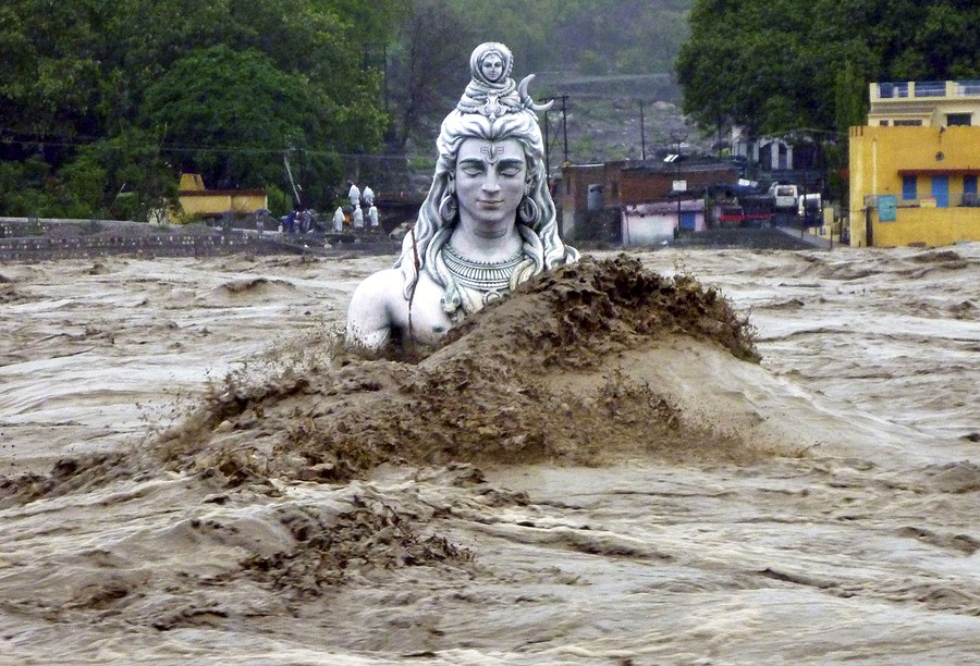 It's an unprecedented crisis. A pandemic of gigantic proportions. For the sake of argument, let's take our memories back to 2013 when Uttarakhand faced devastation due to flash floods. 25,000 people had died. Many were stranded, waiting for rescue or imminent death.