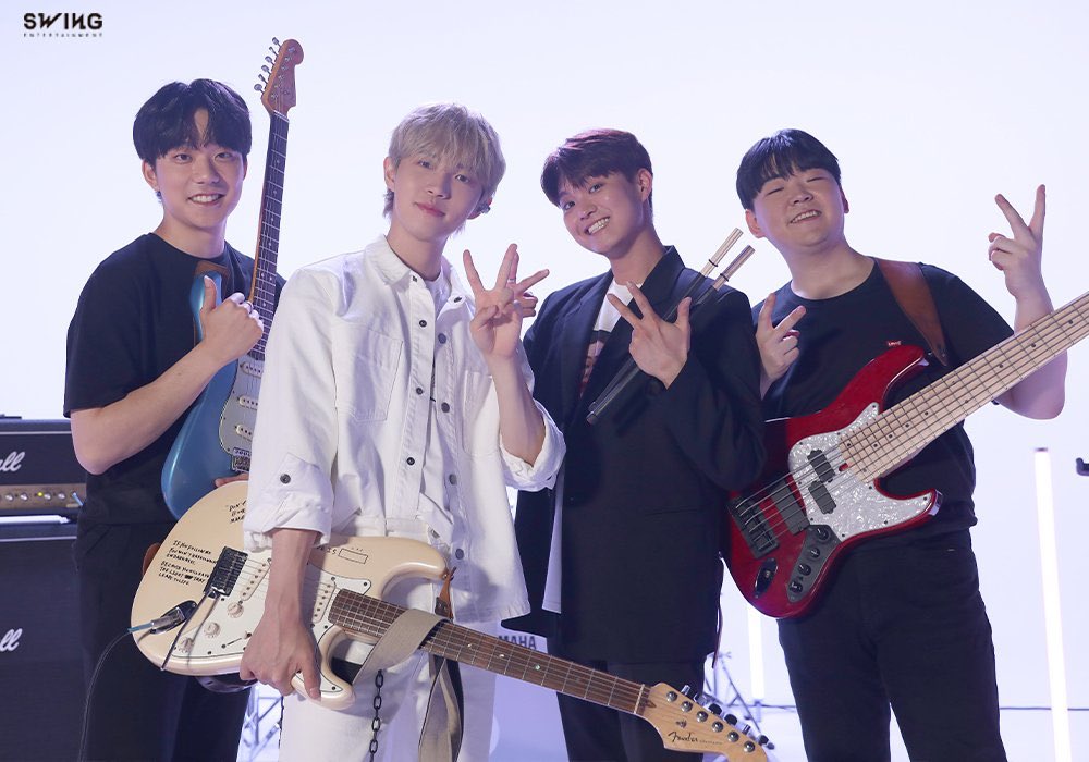 김재환 오른쪽 손 그냥 야수임