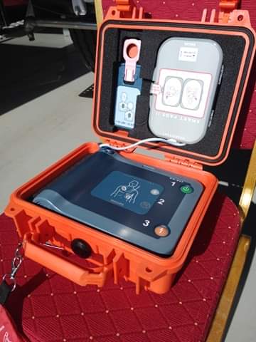 lukakudlicki's tweet image. Jednostka #OSP #KSRG #Kampinos dzięki pomocy finansowej Fundacji @GK_PGNiG im. I. Łukasiewicza pozyskała sprzęt do ratowania zdrowia i życia: defibrylator AED, zestaw podpór ratowniczych i parawan ratowniczy. Starania Druhów Ochotników wsparł poseł @mblaszczak, szef @MON_GOV_PL.