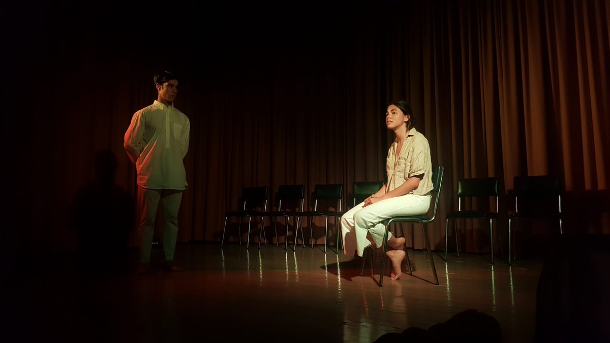 teatro_ucv's tweet photo. ¡Y volamos! Por si te lo perdiste, el miércoles que viene, a las 19:00 en el gimnasio 1 de Godella, actuamos de nuevo. https://t.co/lSs8QuJ55V