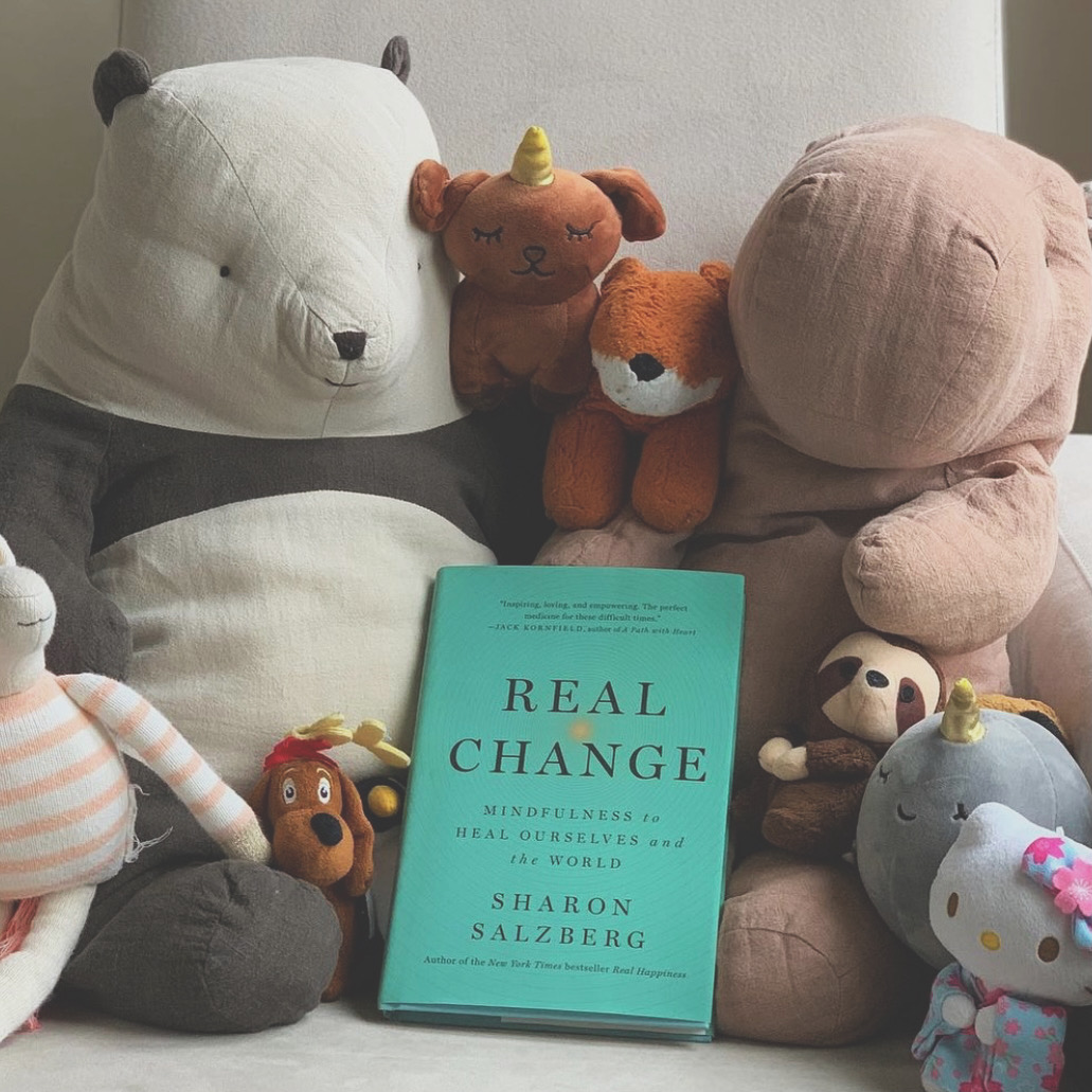 SharonSalzberg's tweet photo. "The whole is greater than the sum of the individual parts. This idea has to come from love; it has to come from openness. We are social creatures and yes, we are better together than we are out on our own." β George Mumford from #RealChangeBook
Image: Jolene Boris https://t.co/hSoZ9AwrM3