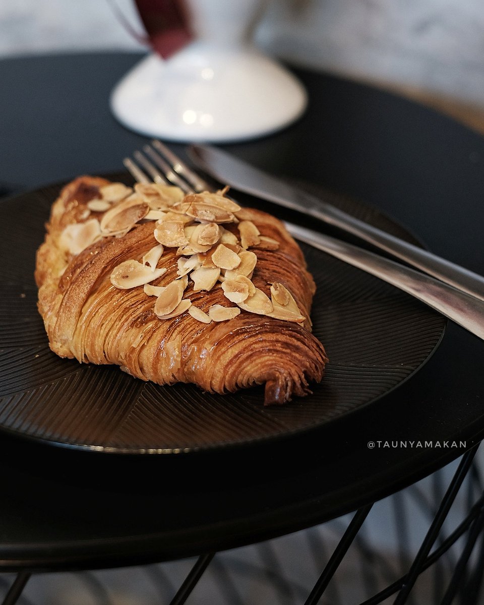 culinarypurple's tweet photo. Menu² cemilannya pun gak kalah di rasa..cakeeeppshh :
.
TITIK RASA COFFEE @titikrasacoffee
Jl RS Fatmawati Raya No 37
Cilandak - Jakarta Selatan
📞/Whatsapp 0813-15168266
.
#TaunyaMakan #CPurple https://t.co/NqYFHOovgn
