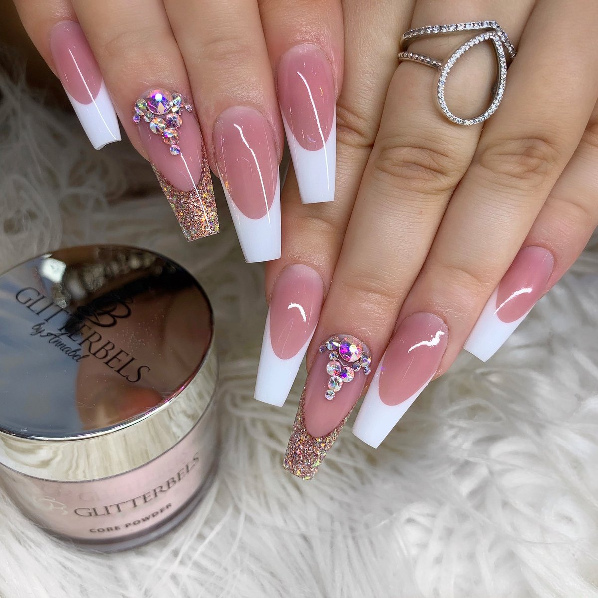 Glitterbels acrylic core powders and premixed glitter in rose gold crush ✨✨✨