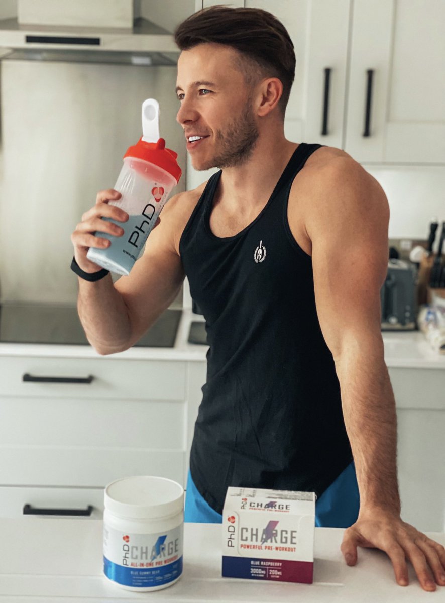tomwseed's tweet image. ⚡️SUPER CHARGED⚡️

PhD Charge is fuelling today’s workout, a solid combination of actives to improve focus, energy, pump, buzz &amp;amp; endurance!

P.s Blue gummy bear flavour is the one! 👌🏼

#phdnutrition #performsmart @PhDNutritionUK #ad