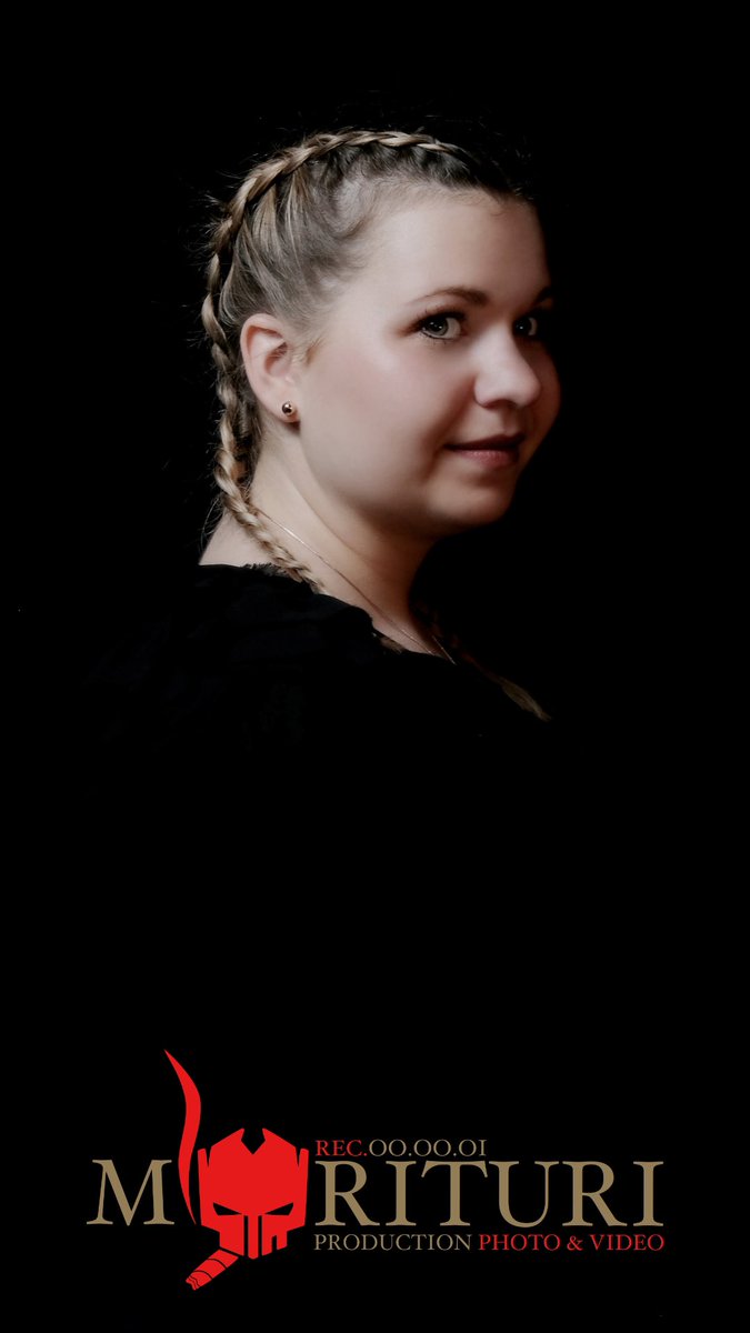 Rec_Morituri's tweet photo. « Avé Aesthete, Morituri te saluant »
 Nouvelle série « Noir Couleur » model : Mélanie photo Samuel Bailhache #photo #portraitphotography #portrait #noir #noircouleur #fuji #fujifilm #fujifilmxt4 #fujixt4 #godox860ii #lafrettesurseine #paris #france #serie #beau #beauteblanche https://t.co/E6lxbi2oFy