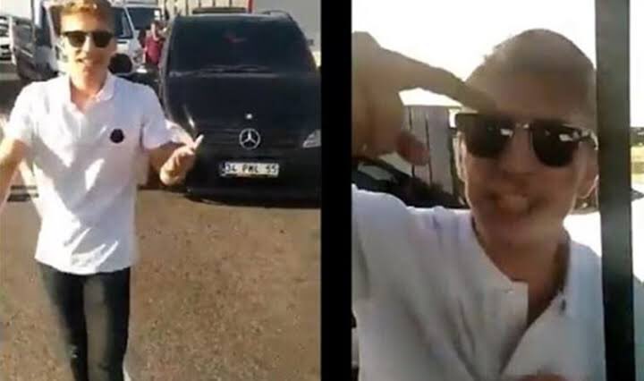 Trafikte tartıştığı kişiyi bıçaklayan çakarlı araç sahibi tahliye edildi |  İstanbul Arnavutköy'de trafikte tartıştığı Dadaş Aras'ı 6 yerinden bıçaklayan ve 8 yıl 6 ay hapis cezası alan çakarlı araç sürücüsü Muhammet Enes Uysal, yattığı süre göz önüne alınarak tahliye edildi.