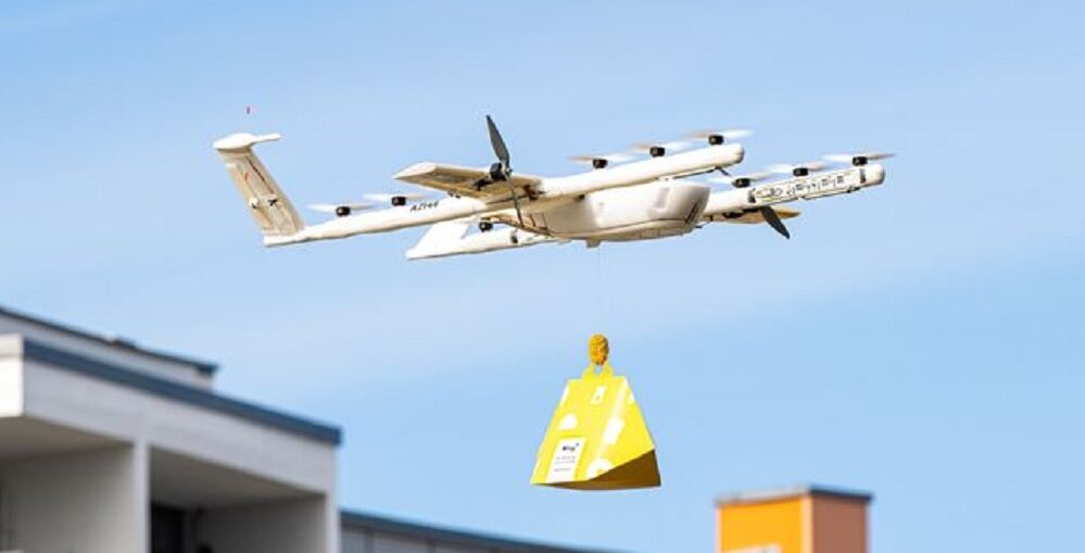DRONES DELIVER. You can have your pastries and chocolate delivered to you by a drone in Vuosaari, Helsinki! #innovation #dronedelivery #technology

https://t.co/rixAvxopA5 https://t.co/XvPVnJfXA1