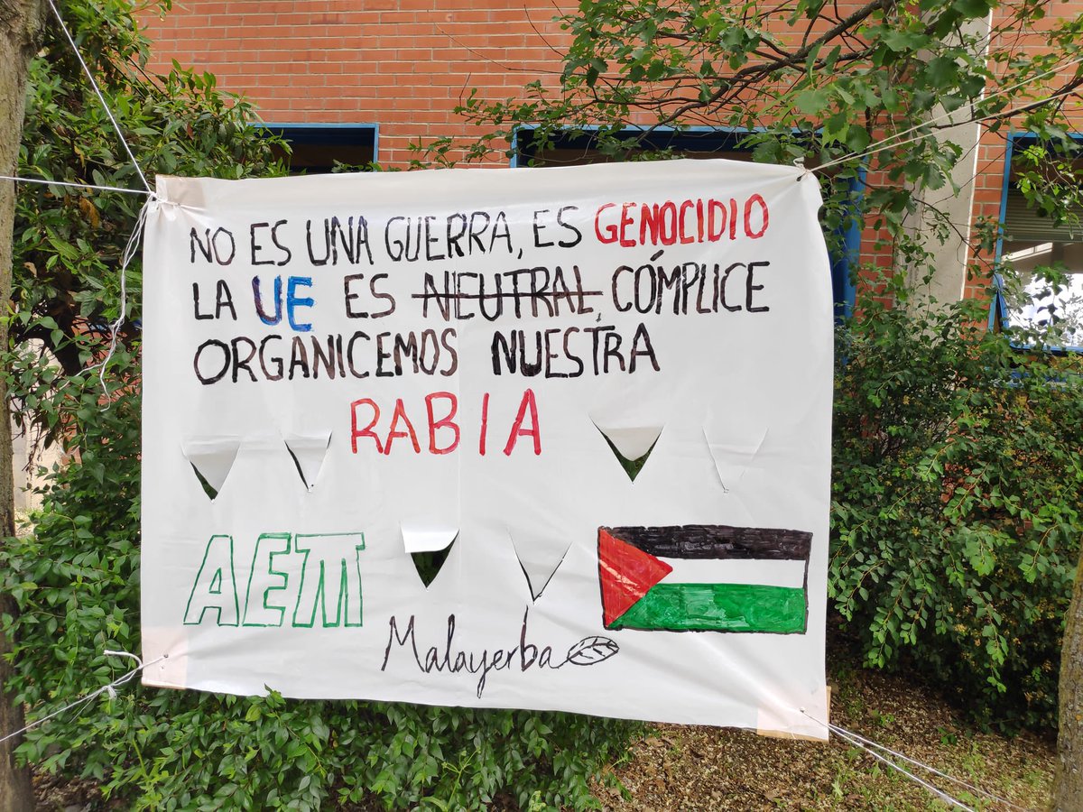 Acción Estudiantil Madrid🌻 (@aestudiantilm) on Twitter photo Desde <a href="/AEstudiantilM/">Acción Estudiantil Madrid🌻</a> condenamos los ataques contra el pueblo palestino 🇵🇸
#FreePalestine Desde <a href="/AEstudiantilM/">Acción Estudiantil Madrid🌻</a> condenamos los ataques contra el pueblo palestino 🇵🇸
#FreePalestine